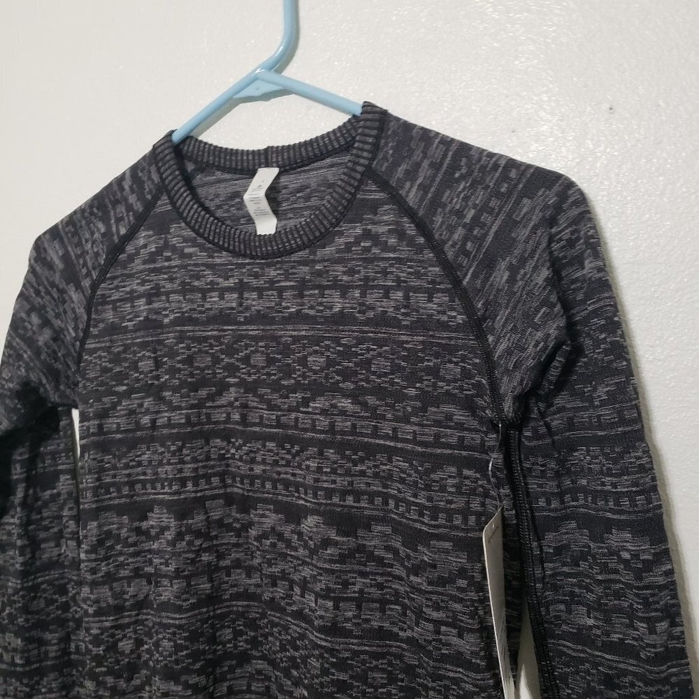 Lululemon Rest Less Pullover - Picture 7 of 11